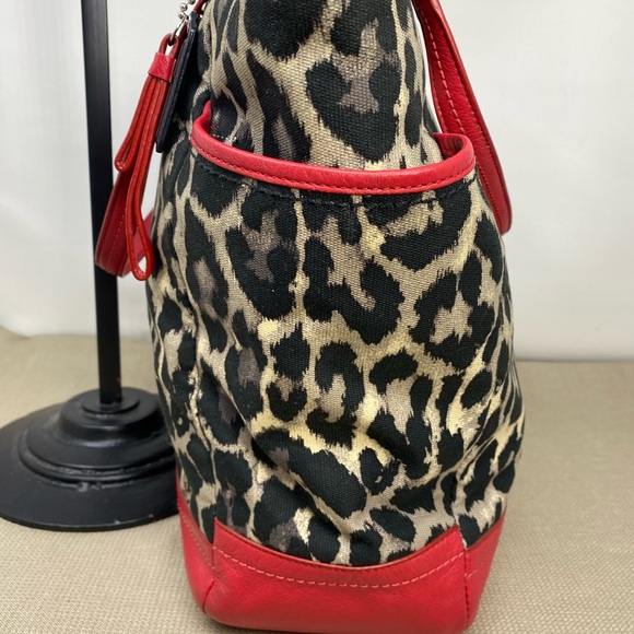 COACH VINTAGE LEOPARD PRINT TOTE WITH RED LEATHER TRIM - Picture 3 of 15